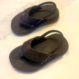 Toddler flip flops